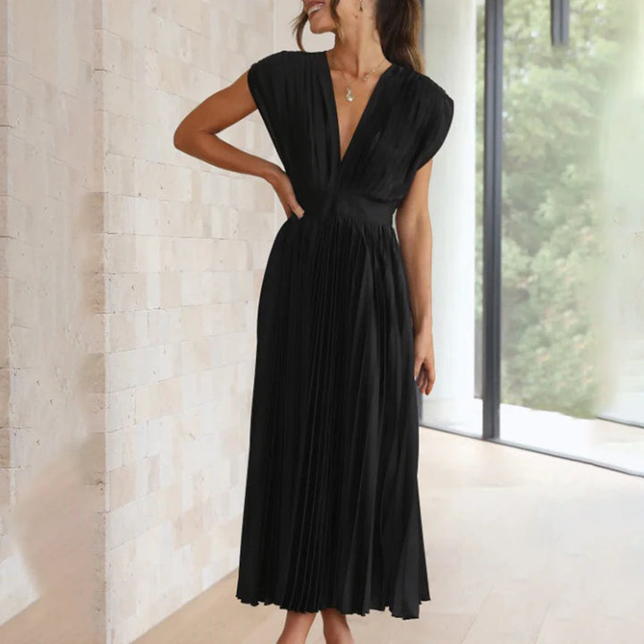 Winona | Timeless Pleated Midi Dress