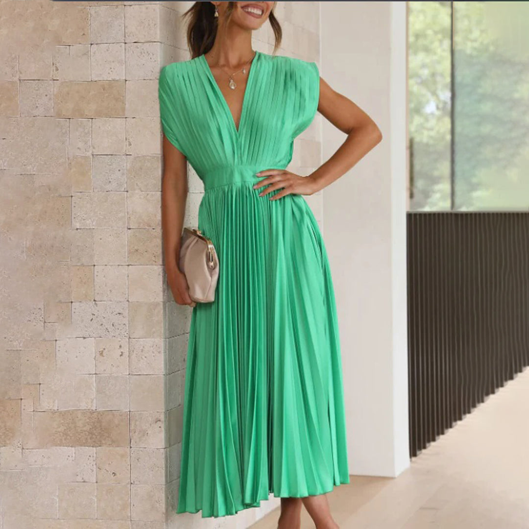 Winona | Timeless Pleated Midi Dress