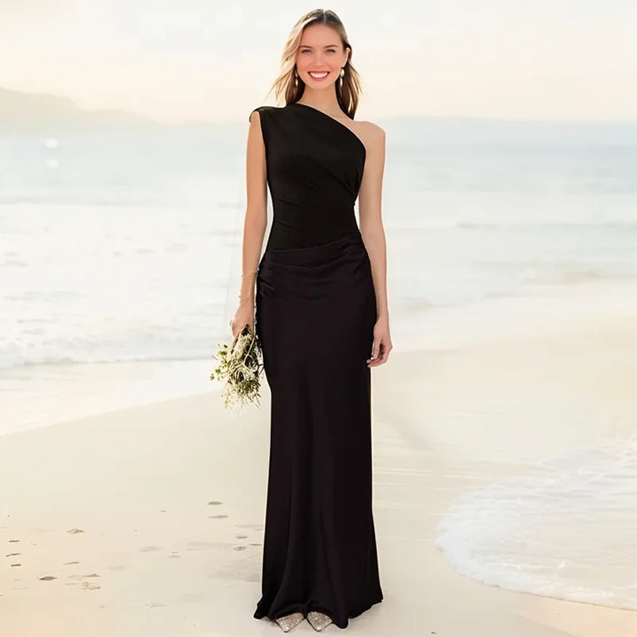 Leonora | Maxi Dress with a Guilt in Satin