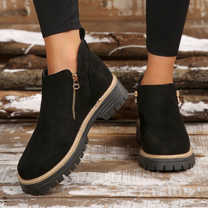 Thalyanna | Orthopedic Boots